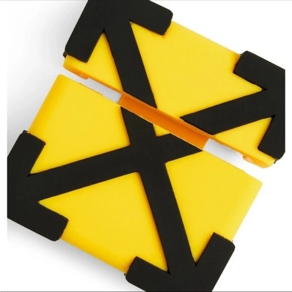 NIB Off-White (pick color) Arrow AirPods case unisex tech accessory - Picture 6 of 11